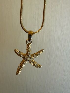 Gold Starfish Pendant Necklace - Women Jewelry